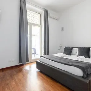 Art House Centro Storico Luxury Apartment Rome