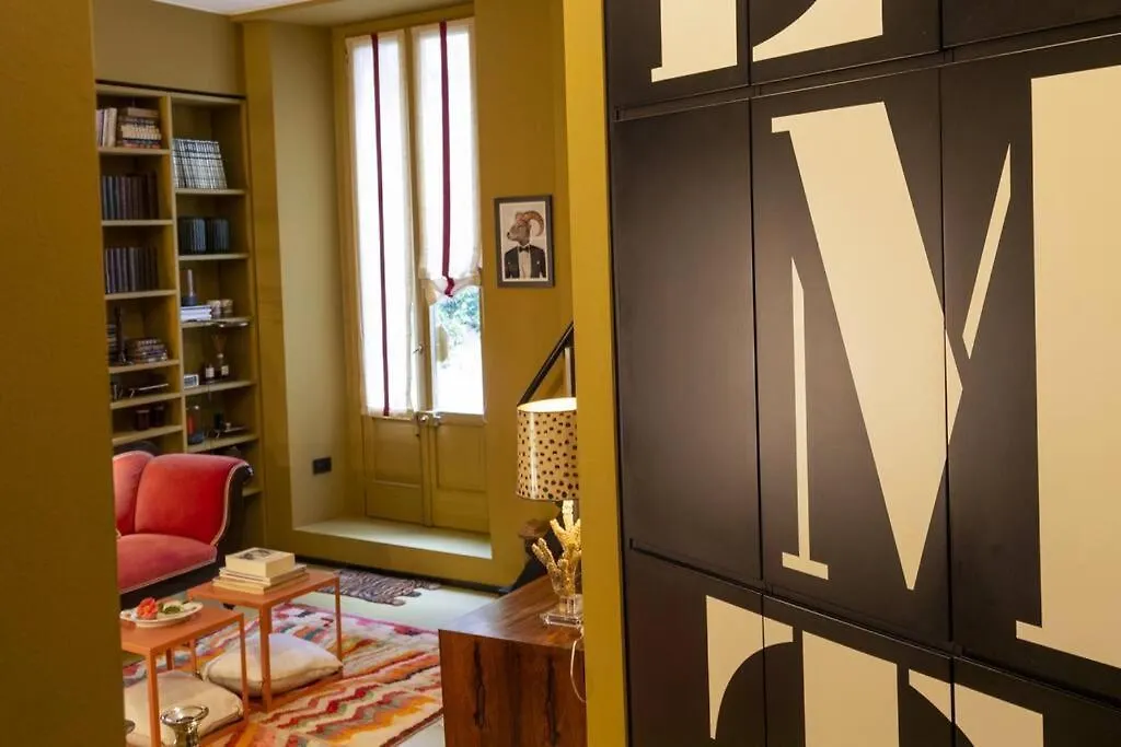 Apartment Luxury Bohemian Suite With Private Garden In Milan Italy